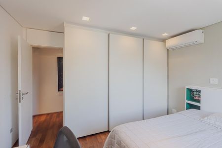 Apartamento à venda com 138m², 3 quartos e 3 vagas Apartamento à venda com 138m², 3 quartos e 3 vagasSuíte 2