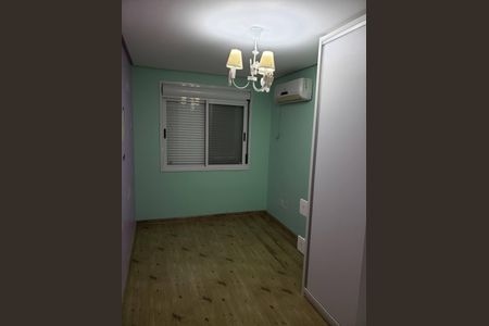 Casa de condomínio à venda com 173m², 4 quartos e 2 vagasQuarto