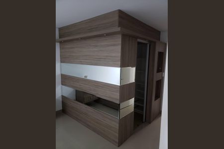 Casa de condomínio à venda com 173m², 4 quartos e 2 vagasQuarto