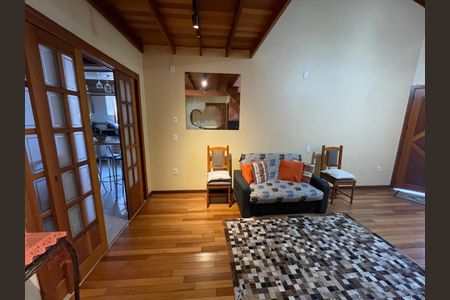 Casa à venda com 3 quartos, 116m² em Petrópolis, Novo Hamburgo