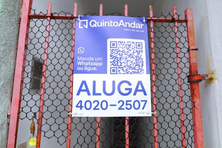 Casa para alugar com 130m², 4 quartos e 1 vagaPlaca instalada no portão - Código da placa: KJFK-555