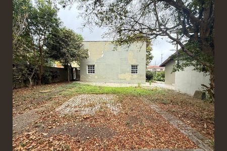 Casa à venda com 704m², 3 quartos e 8 vagasFoto 03