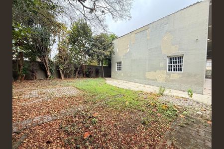 Casa à venda com 704m², 3 quartos e 8 vagasFoto 04