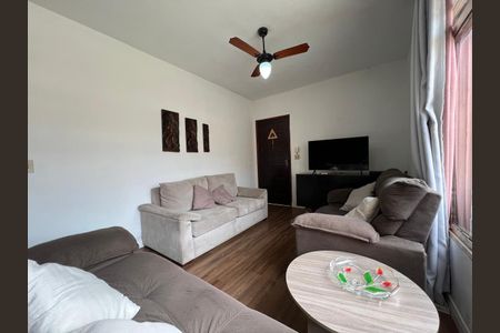 Casa à venda com 300m², 3 quartos e 2 vagasFoto 02