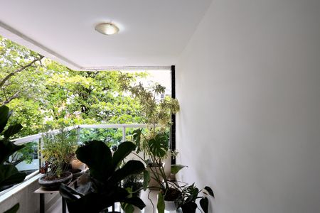 Apartamento à venda com 87m², 2 quartos e 2 vagasVaranda da Sala