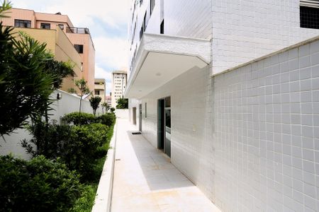 Apartamento à venda com 87m², 2 quartos e 2 vagasEntrada