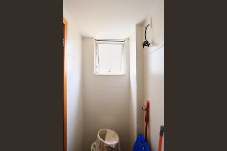 Apartamento à venda com 87m², 2 quartos e 2 vagasBanheiro de serviço