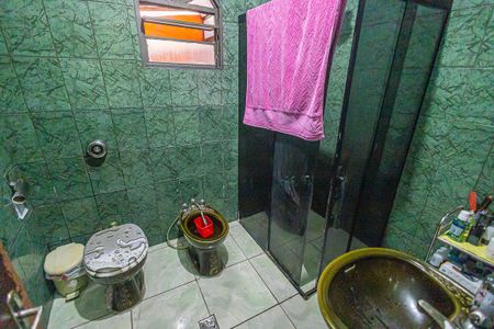 Casa à venda com 400m², 3 quartos e 2 vagas Casa à venda com 400m², 3 quartos e 2 vagasBanheiro Social