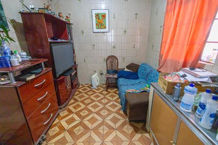 Casa à venda com 400m², 3 quartos e 2 vagas Casa à venda com 400m², 3 quartos e 2 vagasSala de TV