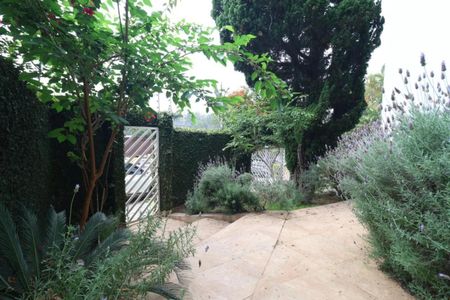 Casa de condomínio à venda com 300m², 4 quartos e 2 vagas Casa de condomínio à venda com 300m², 4 quartos e 2 vagasFoto 01