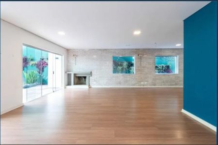 Casa de condomínio à venda com 300m², 4 quartos e 2 vagas Casa de condomínio à venda com 300m², 4 quartos e 2 vagasFoto 01