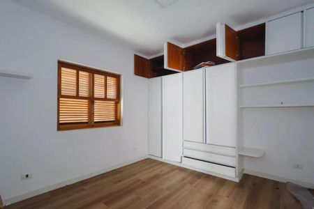 Casa de condomínio à venda com 300m², 4 quartos e 2 vagas Casa de condomínio à venda com 300m², 4 quartos e 2 vagasFoto 01