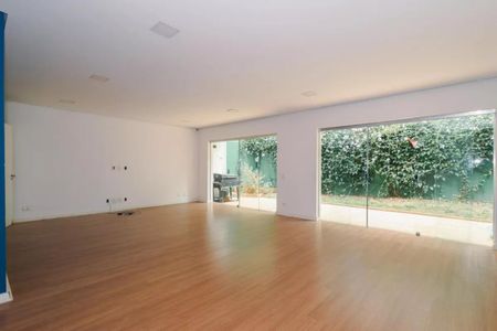 Foto 01 de casa de condomínio à venda com 4 quartos, 300m² em Fazenda Morumbi, São Paulo