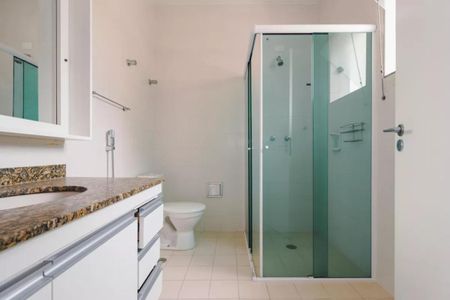 Casa de condomínio à venda com 300m², 4 quartos e 2 vagas Casa de condomínio à venda com 300m², 4 quartos e 2 vagasFoto 01