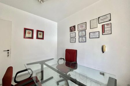 Casa para alugar com 350m², 3 quartos e 3 vagas Casa para alugar com 350m², 3 quartos e 3 vagasQuarto 3