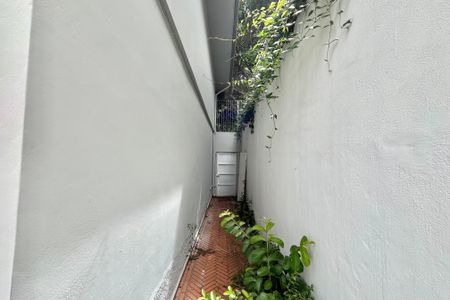 Casa para alugar com 350m², 3 quartos e 3 vagas Casa para alugar com 350m², 3 quartos e 3 vagasÁrea externa