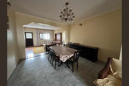 Casa à venda com 1200m², 4 quartos e 2 vagasFoto 13