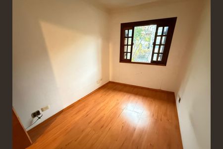 Foto 09 de casa à venda com 2 quartos, 150m² em Jardim Monte Azul, São Paulo