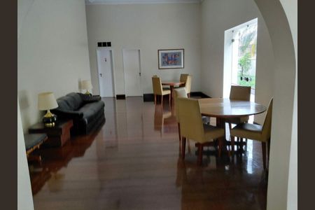 Apartamento à venda com 3 quartos, 200m² em Higienópolis, São Paulo