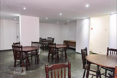 Apartamento à venda com 69m², 3 quartos e sem vaga Apartamento à venda com 69m², 3 quartos e sem vagaSalão de Festas