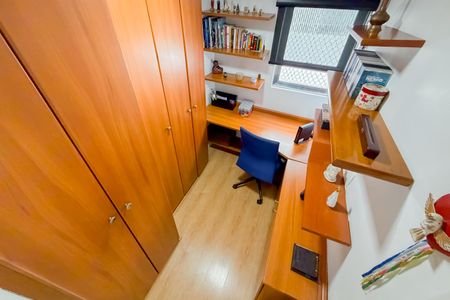 Apartamento à venda com 69m², 3 quartos e sem vaga Apartamento à venda com 69m², 3 quartos e sem vagaEscritório