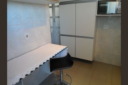 Cozinha de apartamento para alugar com 3 quartos, 98m² em Todos os Santos, Rio de Janeiro