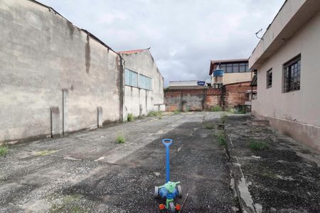 Casa à venda com 437m², 4 quartos e 11 vagasQuintal