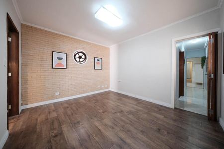 Sala de casa para alugar com 3 quartos, 120m² em Burgo Paulista, São Paulo