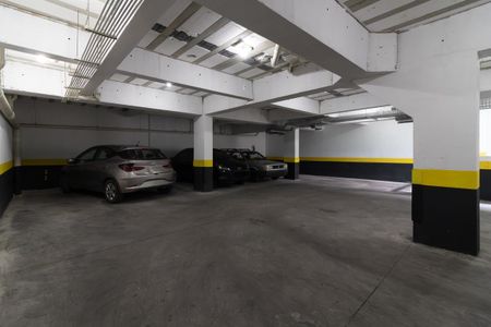 Apartamento para alugar com 42m², 2 quartos e 1 vaga Apartamento para alugar com 42m², 2 quartos e 1 vagaGaragem