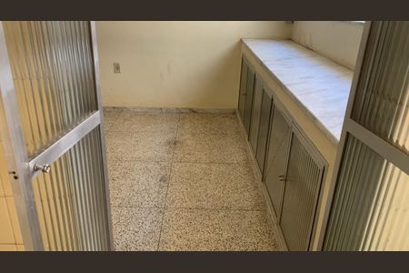 Casa à venda com 184m², 4 quartos e 1 vaga