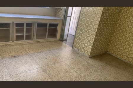 Casa à venda com 184m², 4 quartos e 1 vaga