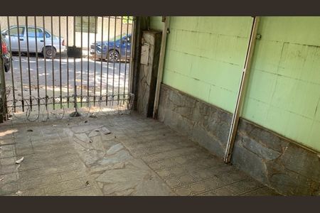 Casa à venda com 184m², 4 quartos e 1 vaga