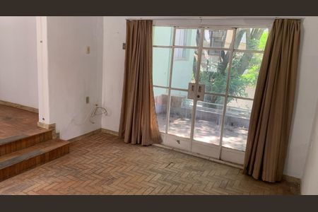 Casa à venda com 184m², 4 quartos e 1 vaga