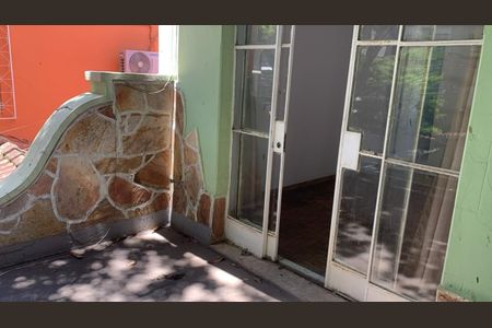 Casa à venda com 184m², 4 quartos e 1 vaga