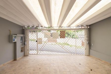 Casa à venda com 130m², 2 quartos e 2 vagasGaragem