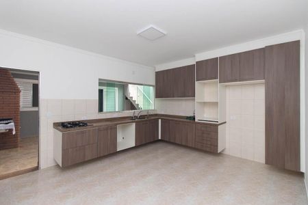 Casa à venda com 130m², 2 quartos e 2 vagasCozinha