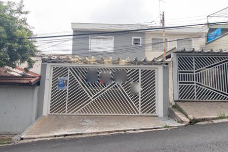 Casa à venda com 130m², 2 quartos e 2 vagasFachada