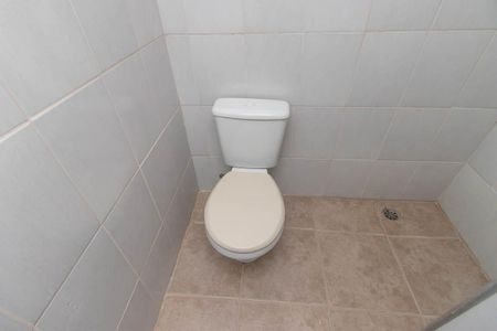 Casa à venda com 130m², 2 quartos e 2 vagasBanheiro de serviço