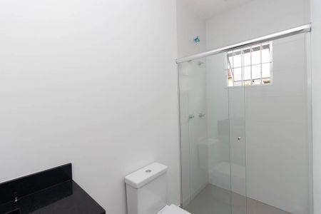 Casa à venda com 130m², 2 quartos e 2 vagasBanheiro da Suíte