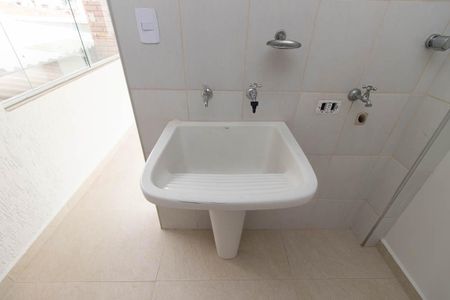 Casa à venda com 130m², 2 quartos e 2 vagasÁrea de Serviço