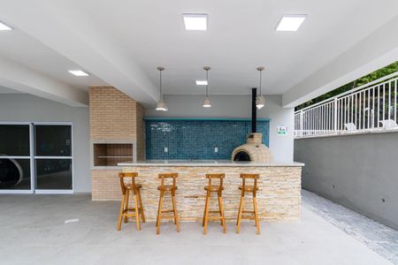 Apartamento para alugar com 43m², 2 quartos e 1 vagaÁrea comum - Churrasqueira