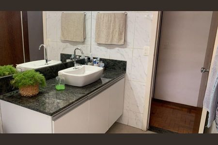 Apartamento à venda com 160m², 4 quartos e 1 vaga