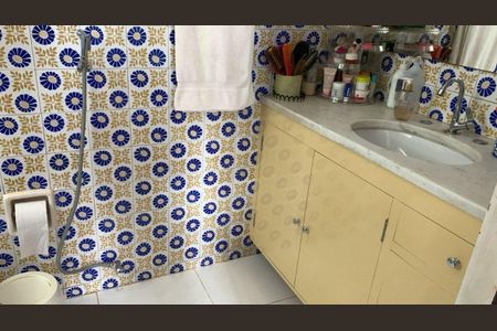 Apartamento à venda com 160m², 4 quartos e 1 vaga