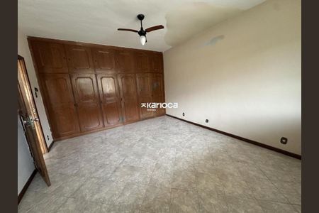 Casa à venda com 640m², 4 quartos e 5 vagas