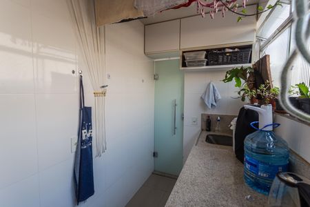 Apartamento à venda com 80m², 2 quartos e 1 vagaÁrea de Serviço