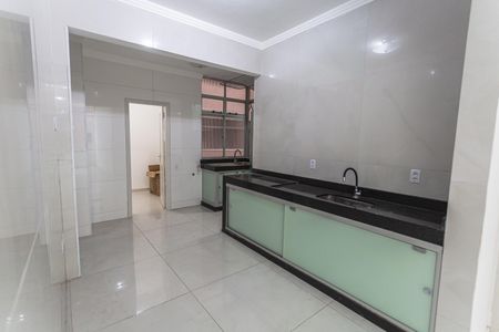 Apartamento para alugar com 100m², 3 quartos e sem vaga Apartamento para alugar com 100m², 3 quartos e sem vagaCozinha