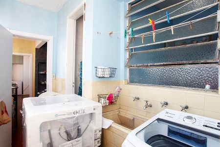 Apartamento para alugar com 161m², 3 quartos e 1 vagaÁrea de Serviço + Despensa