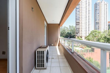 Apartamento à venda com 365m², 5 quartos e 5 vagasSuíte 1