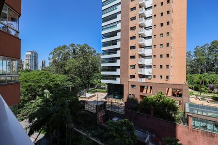 Apartamento à venda com 365m², 5 quartos e 5 vagasVista da Suíte 4