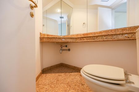Apartamento à venda com 365m², 5 quartos e 5 vagasLavabo